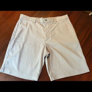 Callaway Mens golf shorts.